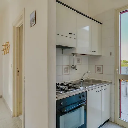 Apartment Amazing In W/ 1 Bedrooms